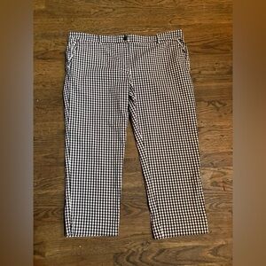 Ann Taylor black and white gingham pants with ruffle pockets